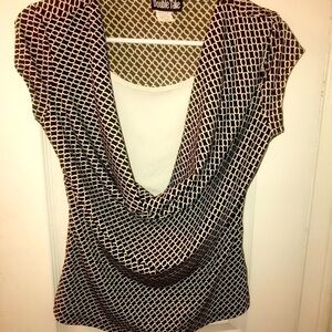 Double take blouse size petite medium. It’s brown and cream color